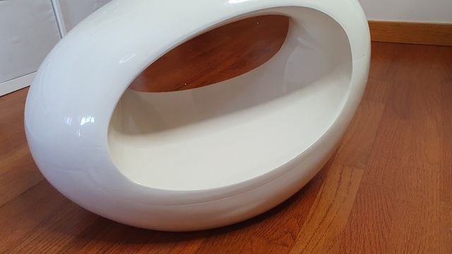 Mesa centro ovalada blanca