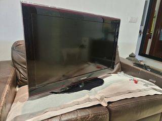 TV Samsung 37" negra