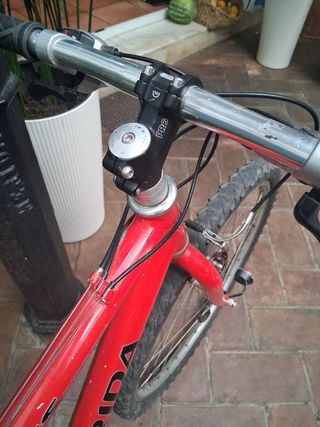 Bicicleta Merida montaña roja