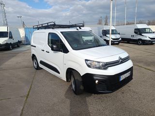 CITROEN BERLINGO 2019 CON BACA Y GANCHO
