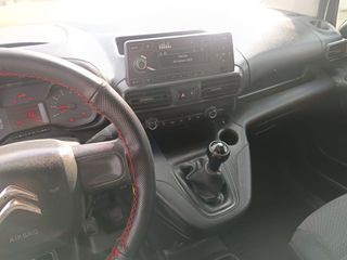 CITROEN BERLINGO 2019 CON BACA Y GANCHO