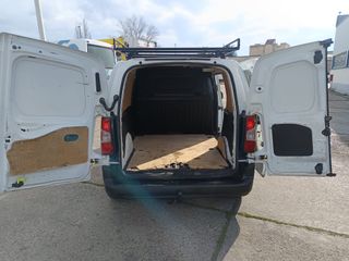 CITROEN BERLINGO 2019 CON BACA Y GANCHO