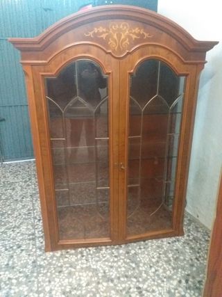 Cómoda antigua de caoba