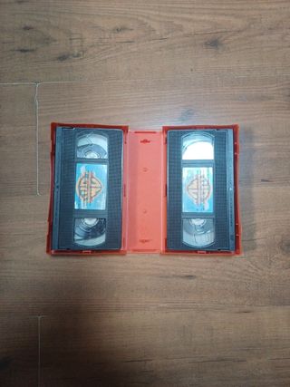 VHS Los Supersónicos 2 cintas