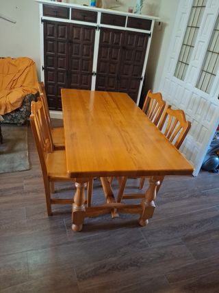 4 sillas de comedor de madera maciza