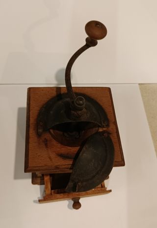 Molinillo café antiguo manual