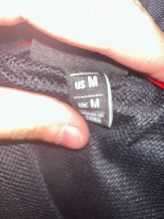Chaqueta Ellesse negra