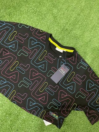 ¡¡LIQUIDACIÓN!! Talla XS Camiseta Fila Negra Nueva