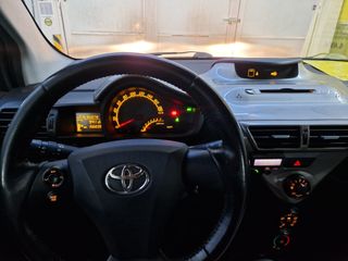Toyota iQ 2008