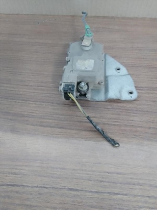 Cerradura puerta delantera derecha Opel Fr