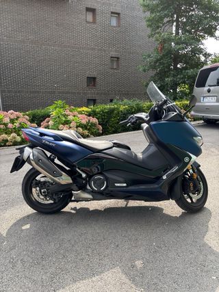 Yamaha TMAX 530 DX
