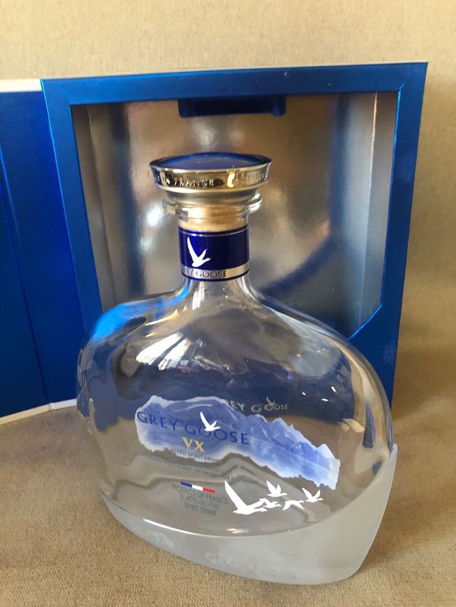 Vodka Grey Goose - Botella con caja
