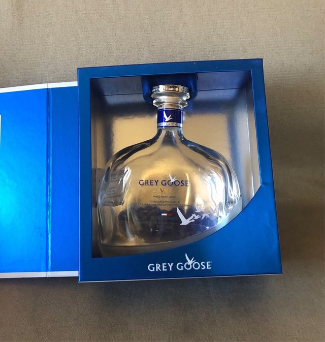 Vodka Grey Goose - Botella con caja