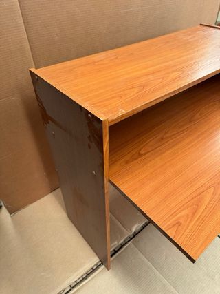 Escritorio madera marrón