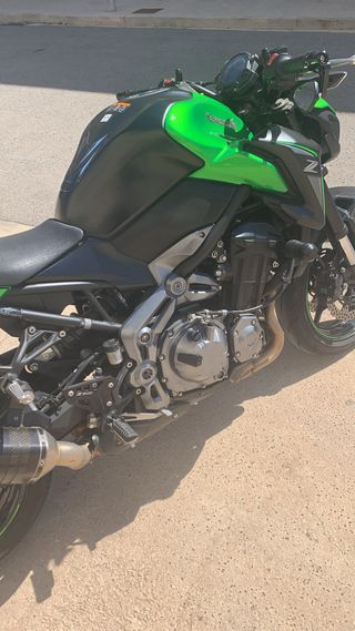 Kawasaki Z900 full