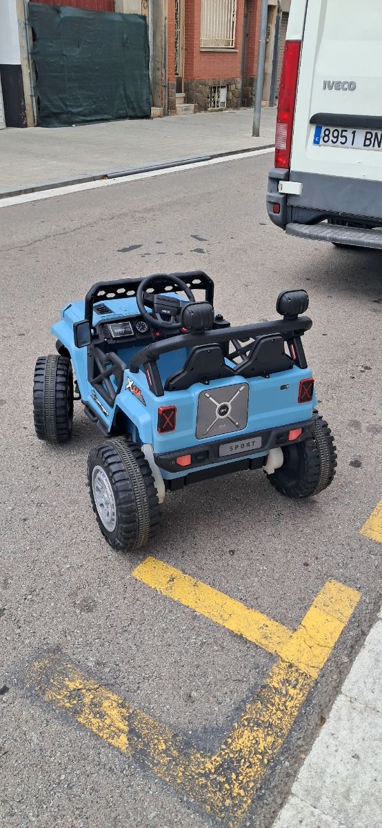 Coche 4x4 Infantil - Azul BACKGROUND 4×4 SPORT