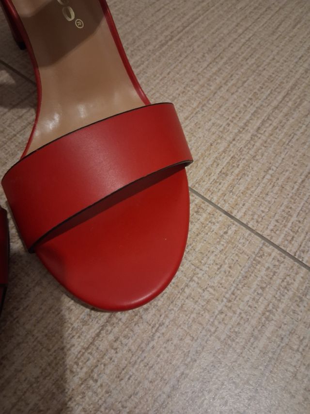 Sandali rossi tacco comodo 39