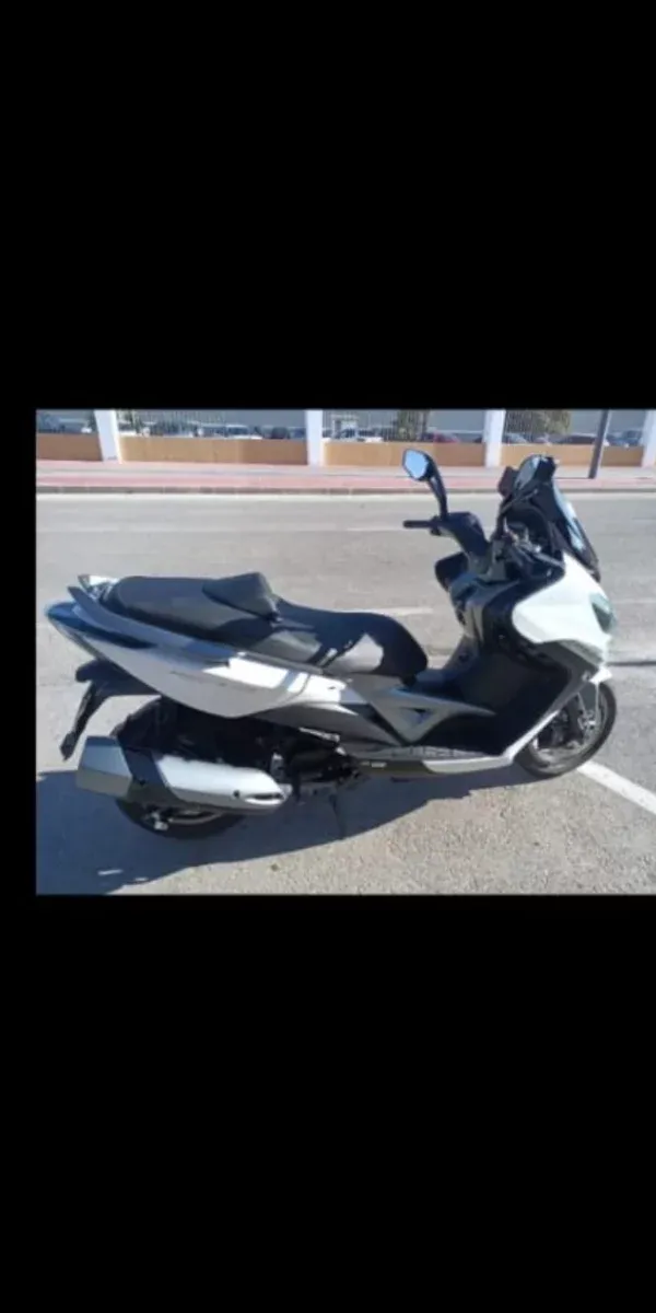 Kymco Xciting 400i con ABS del año 2016 Scooter