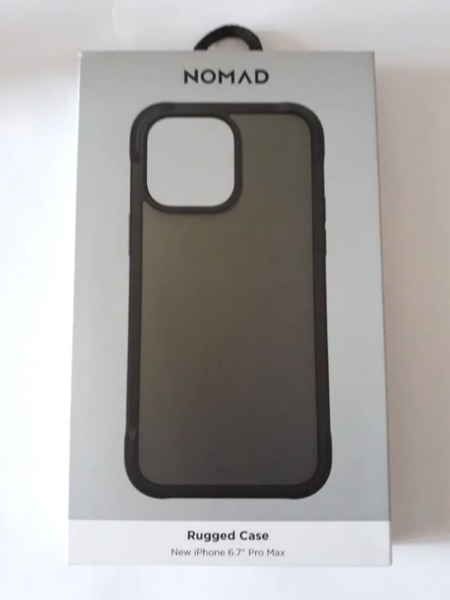 Nomad Funda iPhone 14 Pro Max