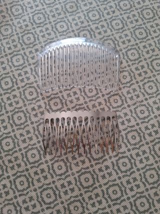 2 Peinas para hacer tocados o painas de feria