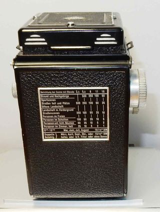 1630-Cámara ROLLEICORD III -Xenar 3.5/75 mm-funda