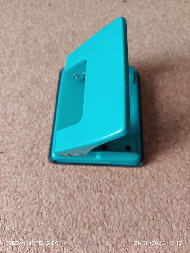 perforador - Taladro de 2 agujeros