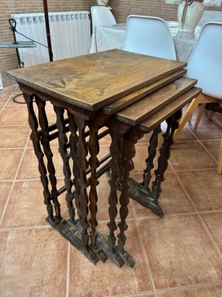 Mesitas nido antiguas de madera