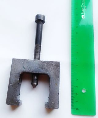EXTRACTOR DE RODAMIENTOS.