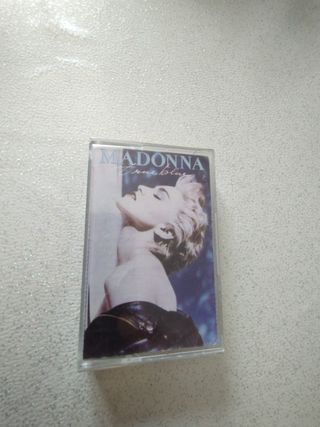 Cassetta Madonna - True Blue