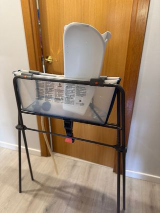 Bañera Stokke Flexi Bath con soporte