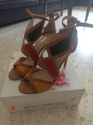 Zapatos tacón aguja precioso