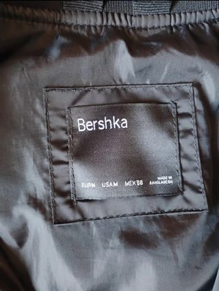Cazadora bomber Bershka negra