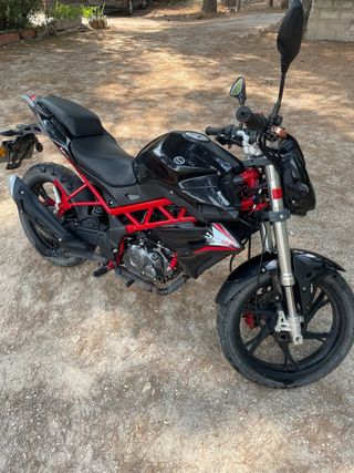 Moto Benelli BN 125