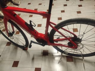 Bicicleta carretera eléctrica Mendiz

