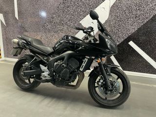 Yamaha Fazer FZ6 S2 - Moto
