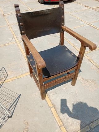 Sillón madera y cuero