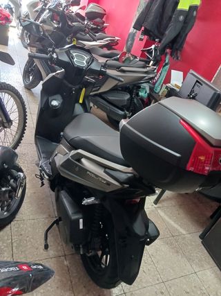 Kimco Agility 125cc - Scooter 2 meses de uso