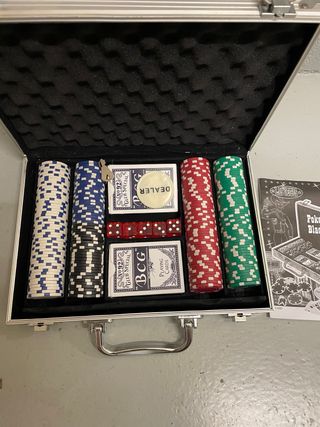 Maletín Póker: fichas, dados, cartas