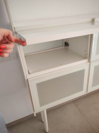 Mueble BESTÅ IKEA blanco - 6 puertas