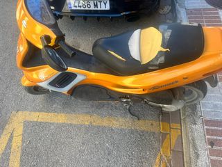 Scooter Piaggio gillera - Amarillo