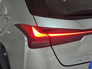 Lexus UX 2.0 250h Business Navigation