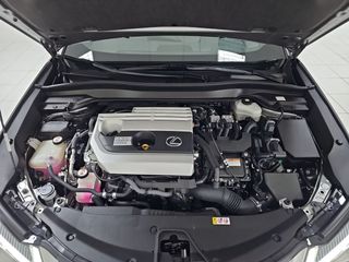 Lexus UX 2.0 250h Business Navigation