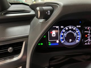 Lexus UX 2.0 250h Business