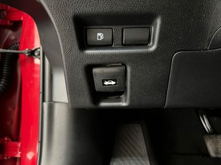 Lexus UX 2.0 250h Business