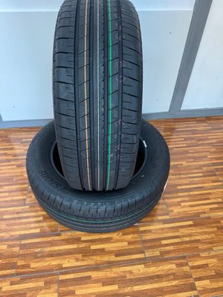 Neumáticos 225/55R17 Bridgestone 2 un. nuevos