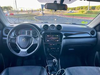 Suzuki Vitara 2016 pegatina C 