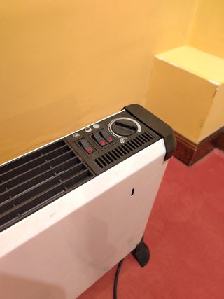 Radiador eléctrico ligero y compacto Cata Biturbo