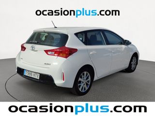 Toyota Auris 90 D Active 66 kW (90 CV)