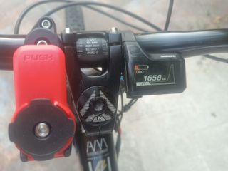 Commencal Meta e-bike enduro