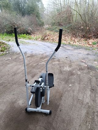 Elíptica ejercicio fitness